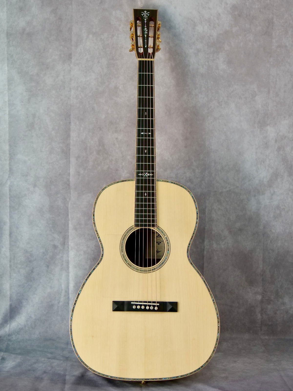 Maestro Traditional 00 Torrified Adirondack/Madagascar Rosewood #652 left handed guitar