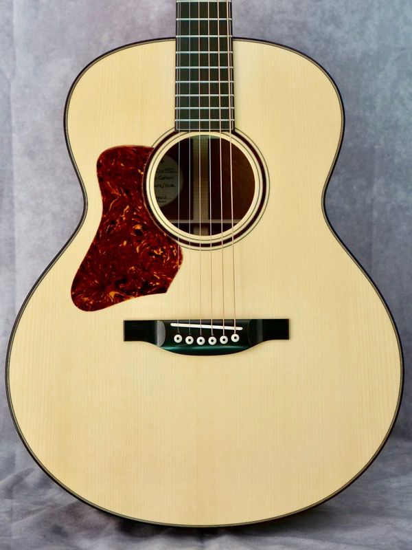 Bourgeois Custom Small Jumbo Adirondack/Makore (Pau Ferro) #950 left handed guitar