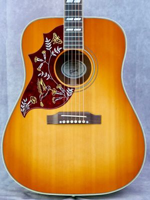 2009 Gibson Hummingbird Ice Tea Burst #038 left handed acoustic guitar 2009 Gibson Hummingbird Ice Tea Burst #038 left handed acoustic guitar