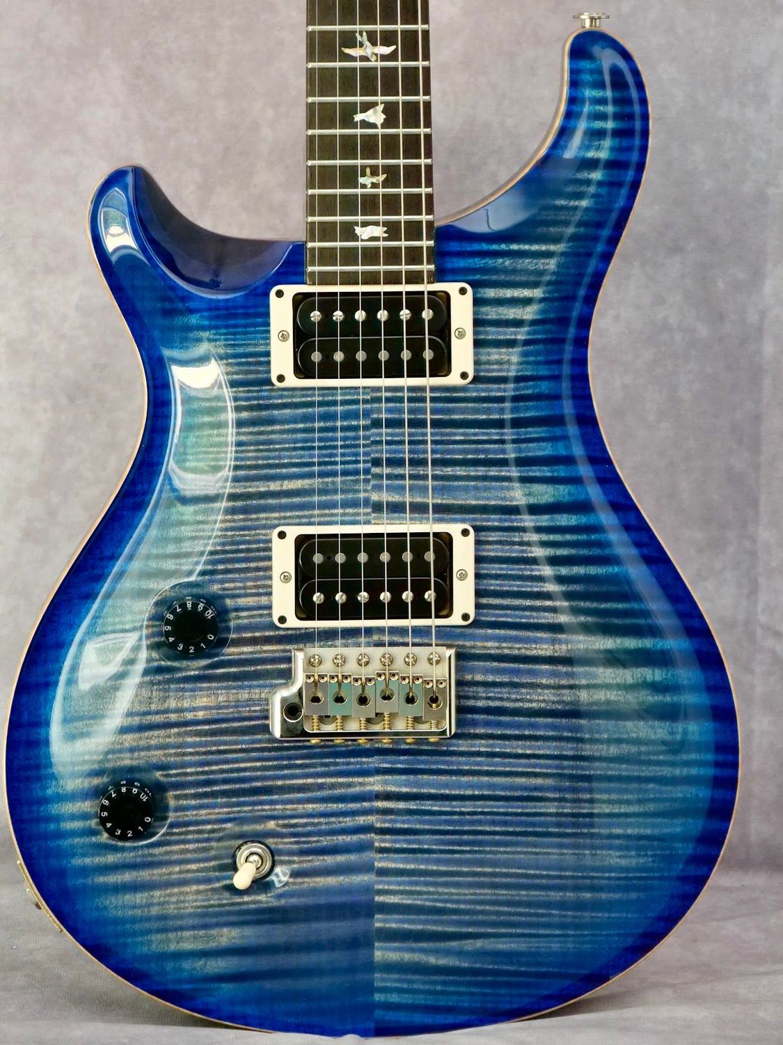 2011 PRS Custom 22 10 Top Faded Blue Burst #243 left handed electric guitar 2011 PRS Custom 22 10 Top Faded Blue Burst #243 left handed electric guitar
