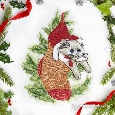 Маленький Рождественский Котенок в чулке Дизайн машинной вышивки - 4 размера