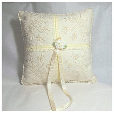 Дизайн для вышивки свадебной подушечки для колец Фантазийные бабочки