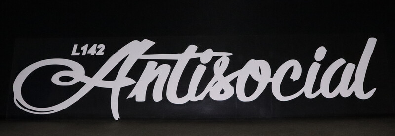 Antisocial Windschutzscheibe Banner