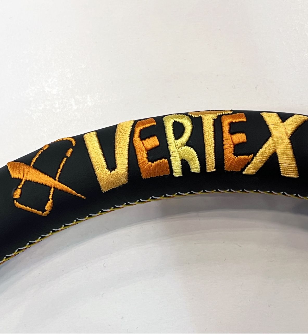 Vertex Lenkrad "VERTEX x Hai DUDU" Limited Edition