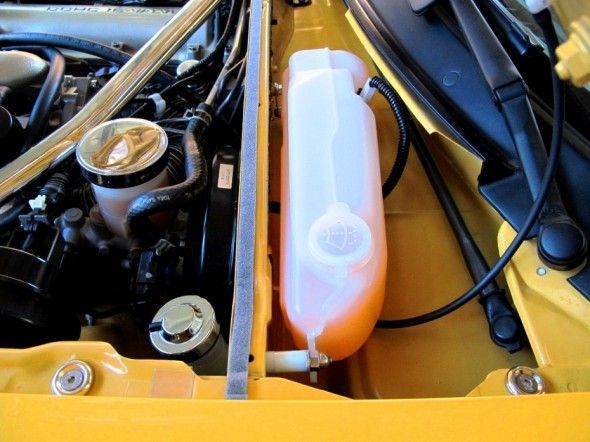 Suzuki Cappuchino Wischwassertank