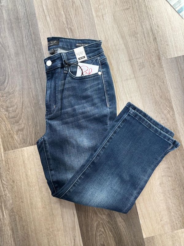 Judy Blue Super Dark Wash Capri with Side Slit