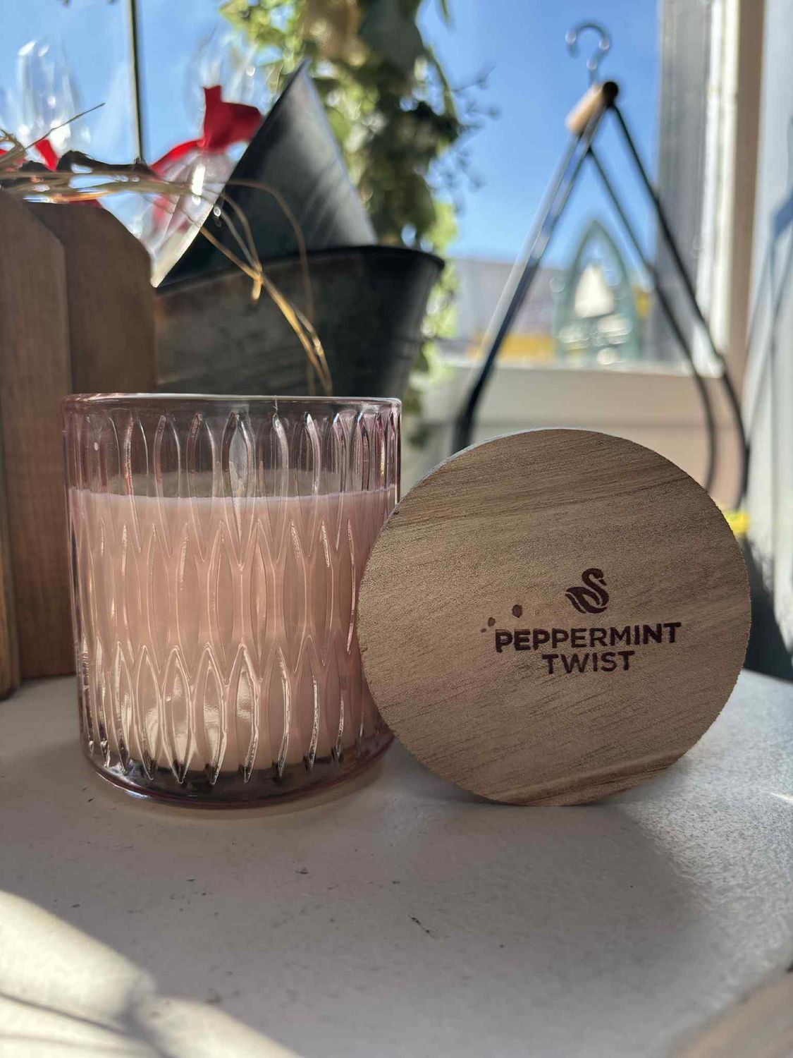 Peppermint Twist Cathedral Tumbler 6.5oz Candle