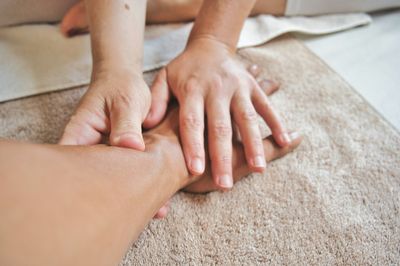 Aromatherapy Hand Massage