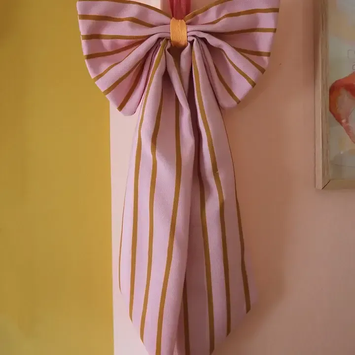 Schleife rosé/senf schmal gestreift