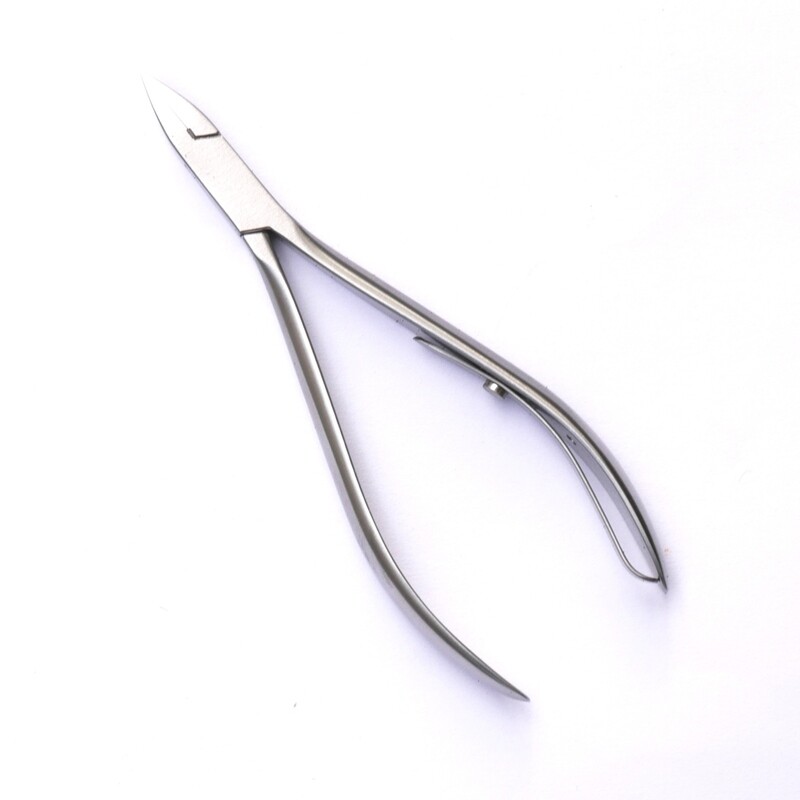 Aesculap HF476R Eckenzange 11,5 cm feines Modell Aesculap HF476R Eckenzange 11,5 cm feines Modell