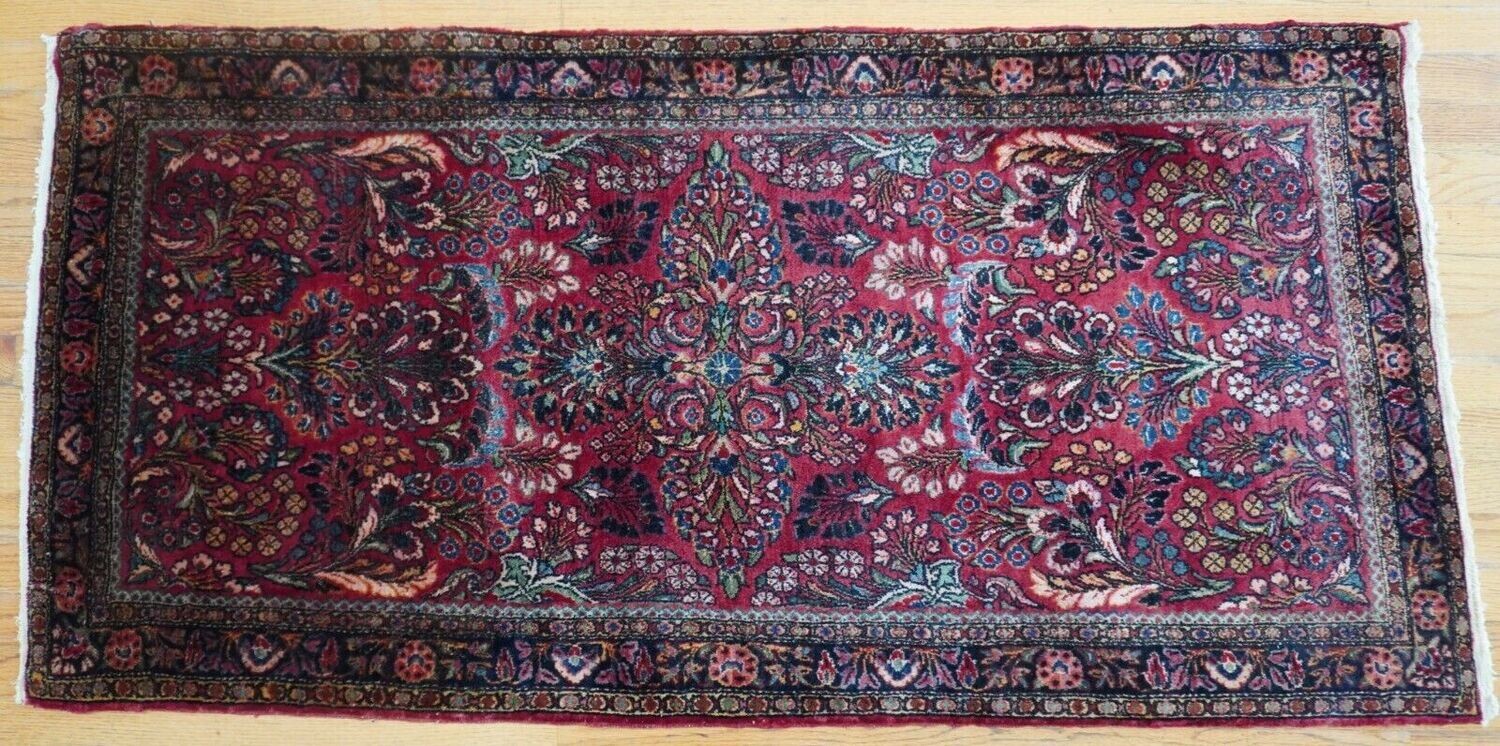 Antique Persian Sarouk 2'6" x 5'3" Hand Knotted Wool Rug Excellent