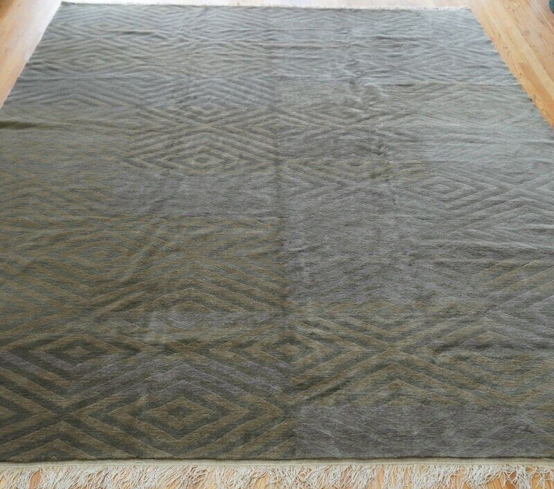 8' x 9'5"  Tibetan hand knotted Wool Modern Green Gold oriental Rug
