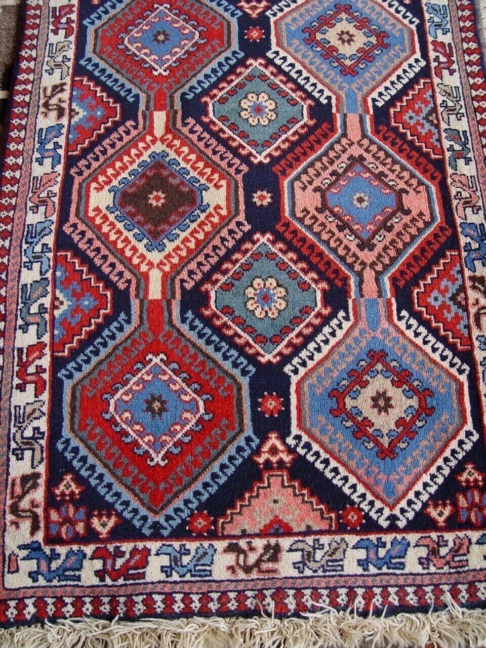 Fine Persian Yallameh 2'2" x 3'2" Hand-Knotted 100% Wool Rug