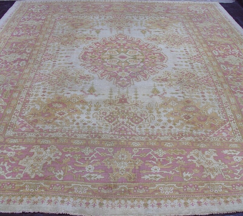 Stunning Antique Agra India Hand-Knotted Wool Oriental Rug 9'2" x 12'4"