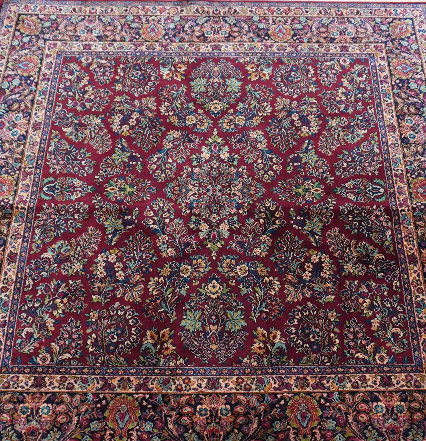 Mint Authentic Karastan 8.8 x 8.8 Square Red Sarouk #700-785  Wool American Rug