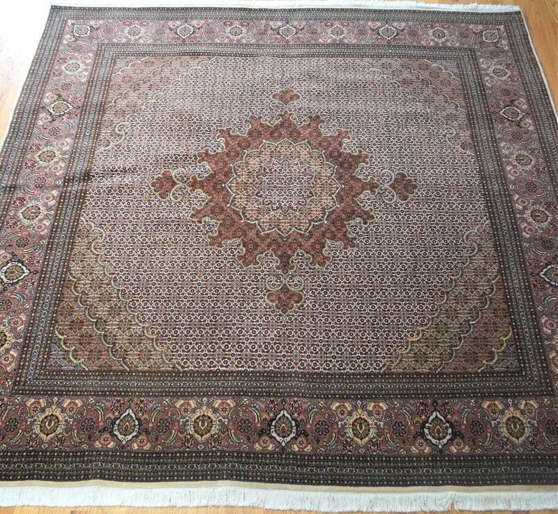 Fine Persian Tabriz Mahi/Herati Silk & Wool Hand knotted Oriental Rug 8' x 8' Square