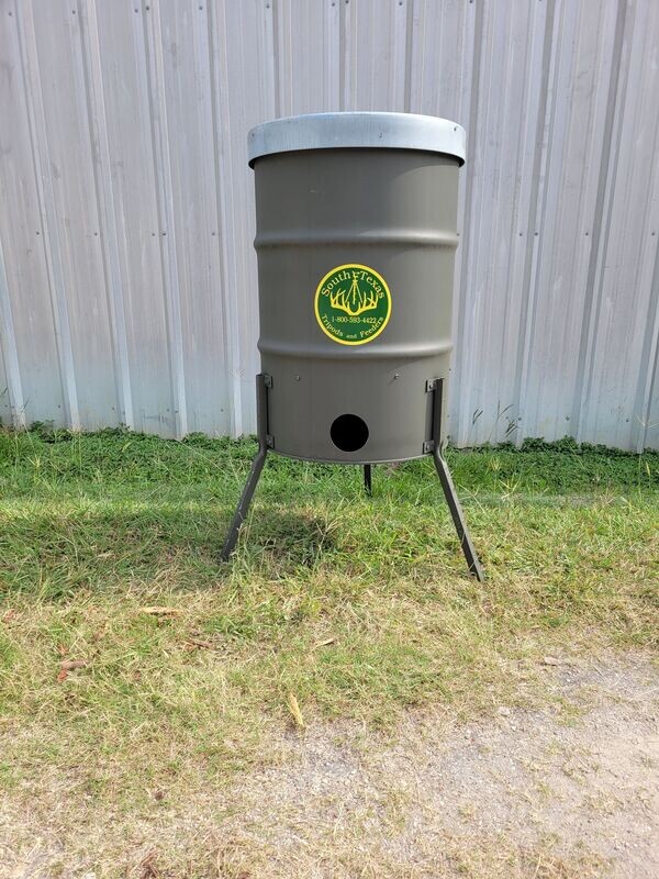 TURKEY FEEDER Gravity Fed, Sits on Stub Legs TURKEY FEEDER Gravity Fed, Sits on Stub Legs