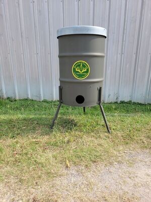 QUAIL FEEDER Gravity Fed, Sits on Ground QUAIL FEEDER Gravity Fed, Sits on Ground