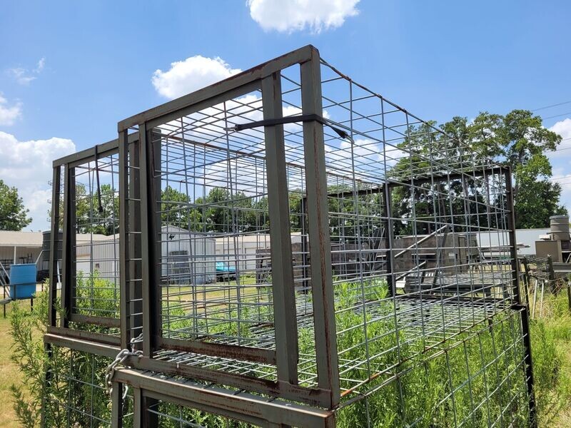 HOG TRAP 3’x3’x7’6”  Local Pick Up ONLY
