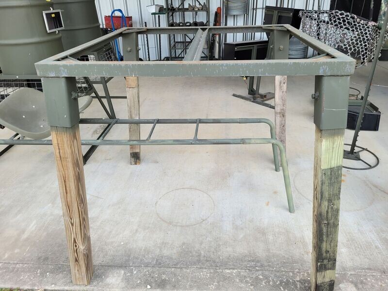 Universal Heavy Duty Deer Blind Base 4’x4’ (For 4”x4” posts, legs not included)