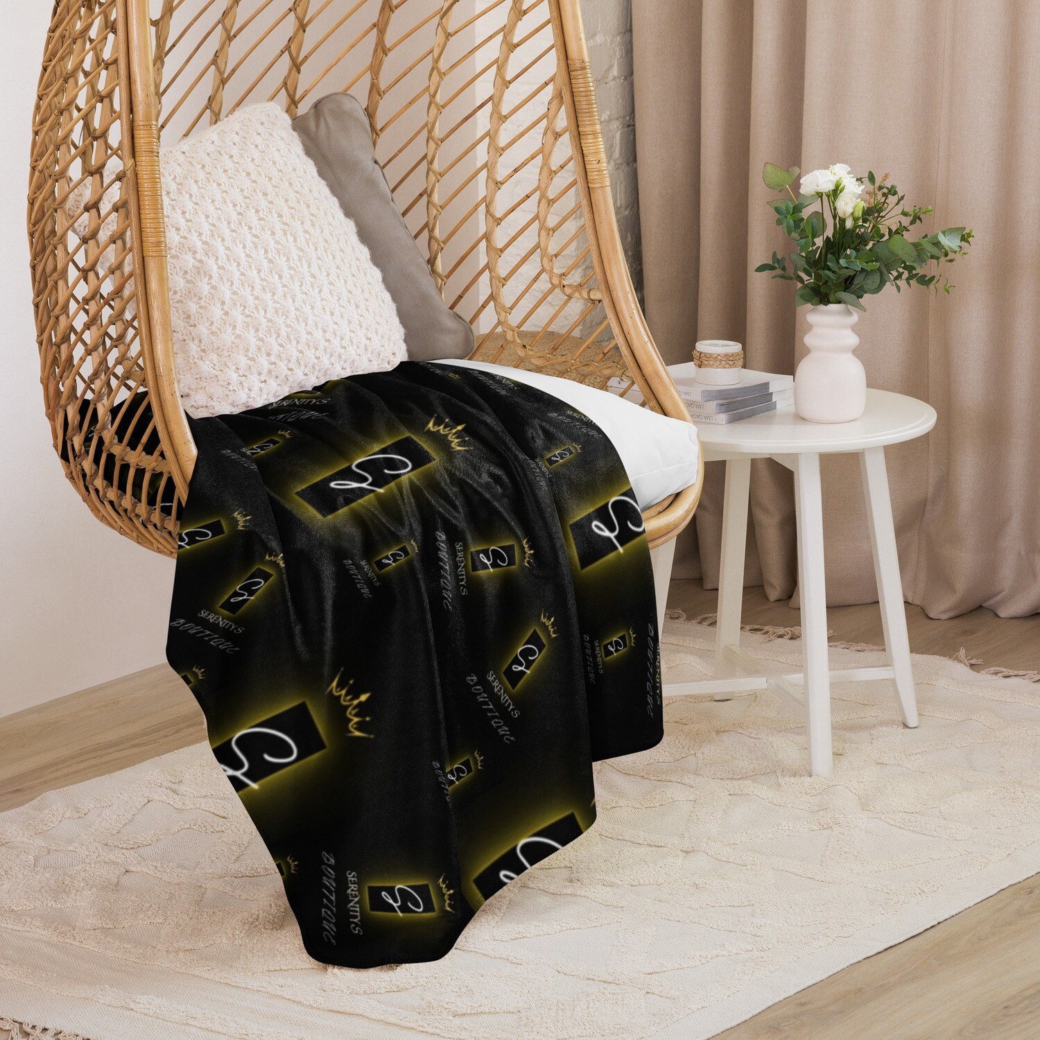 Serenitys boutiue signture blanket