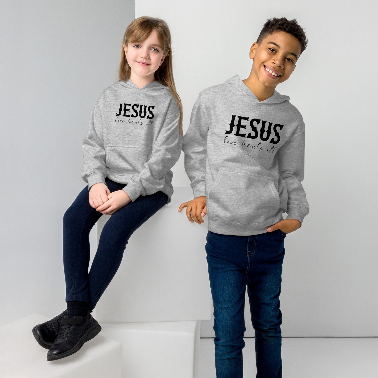 JESUS love heals all Kids fleece hoodie