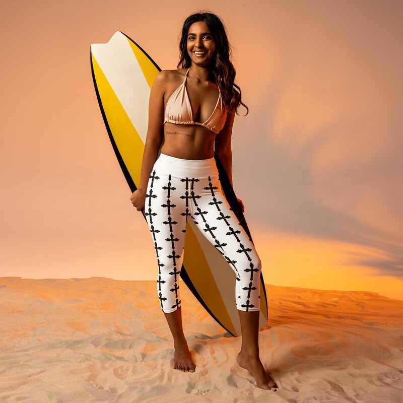 SB cross Capri Leggings