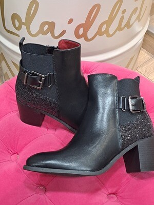 CHAUSSURES