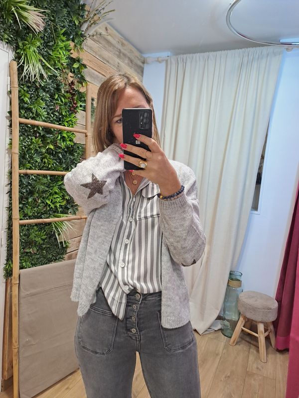 Le gilet étoile gris