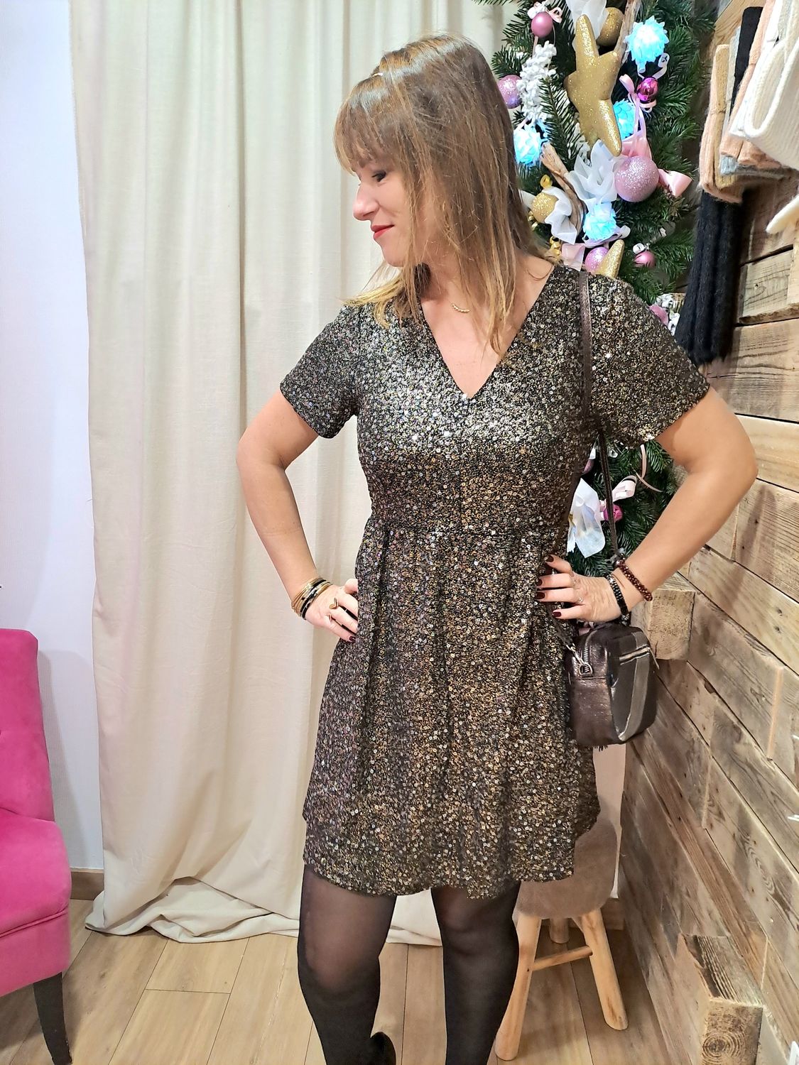 La robe sequins bronze