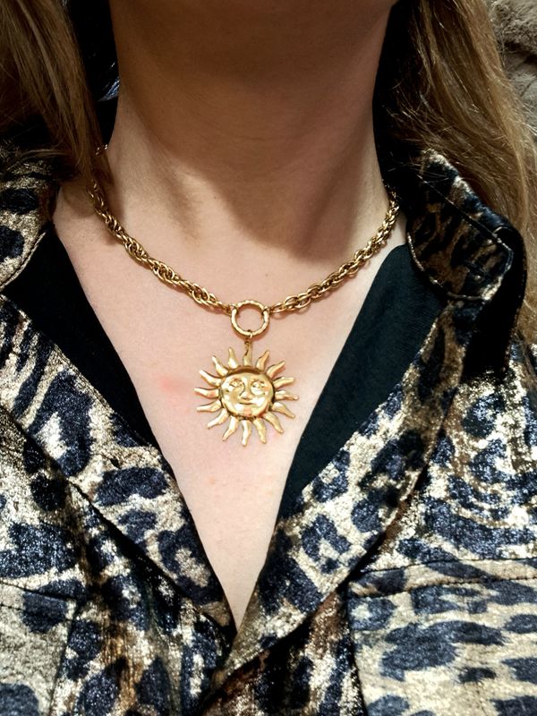 Le collier soleil