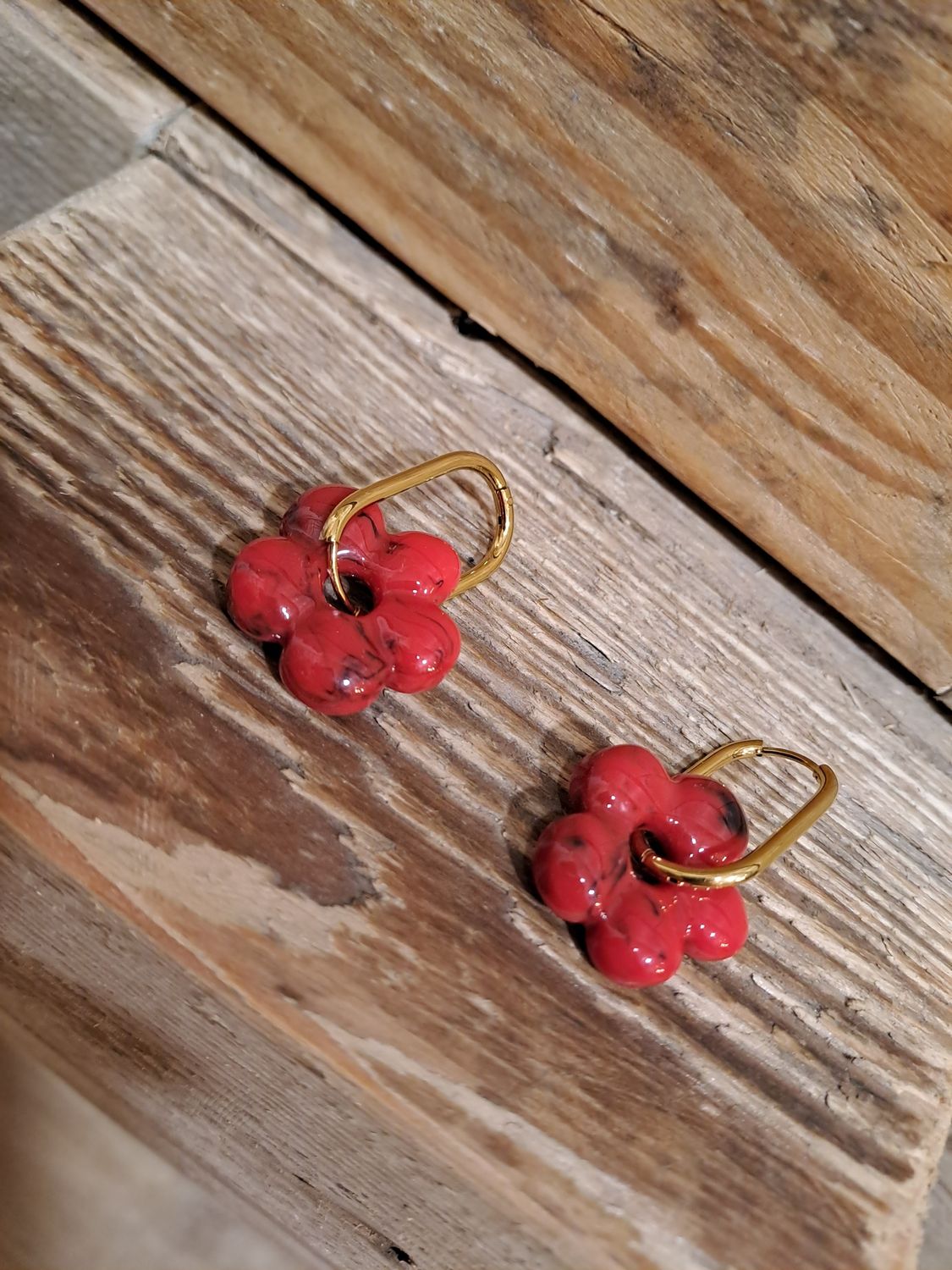 Les boucles pâquerettes rouge