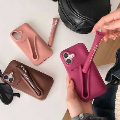 Silicon Case wtih Lip Gloss