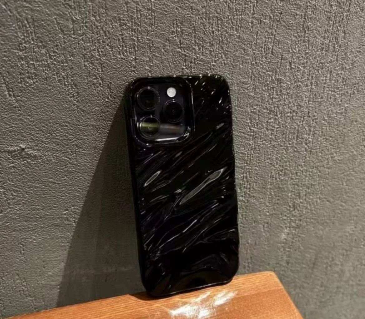 3D Glossy Wave Case 16 Plus, Colour: Black, iPhone Model: 16 Plus