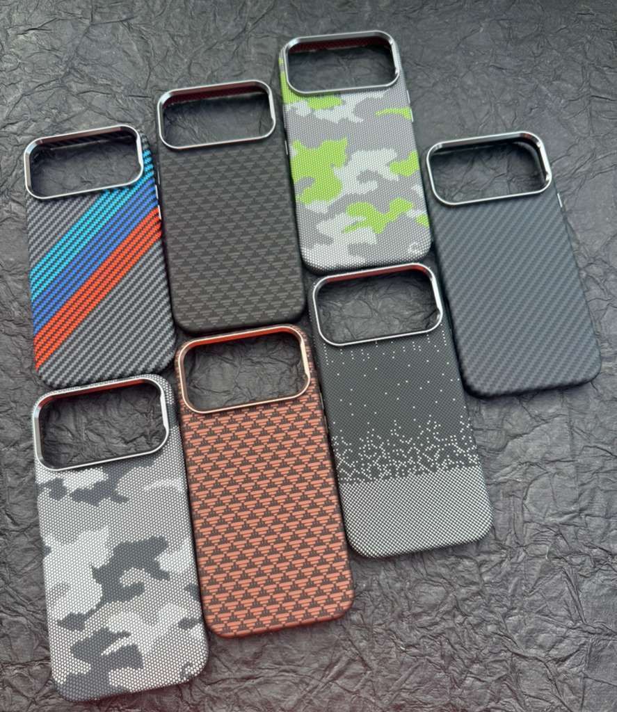 Carbon Fiber PC Magsafe (7 Options)