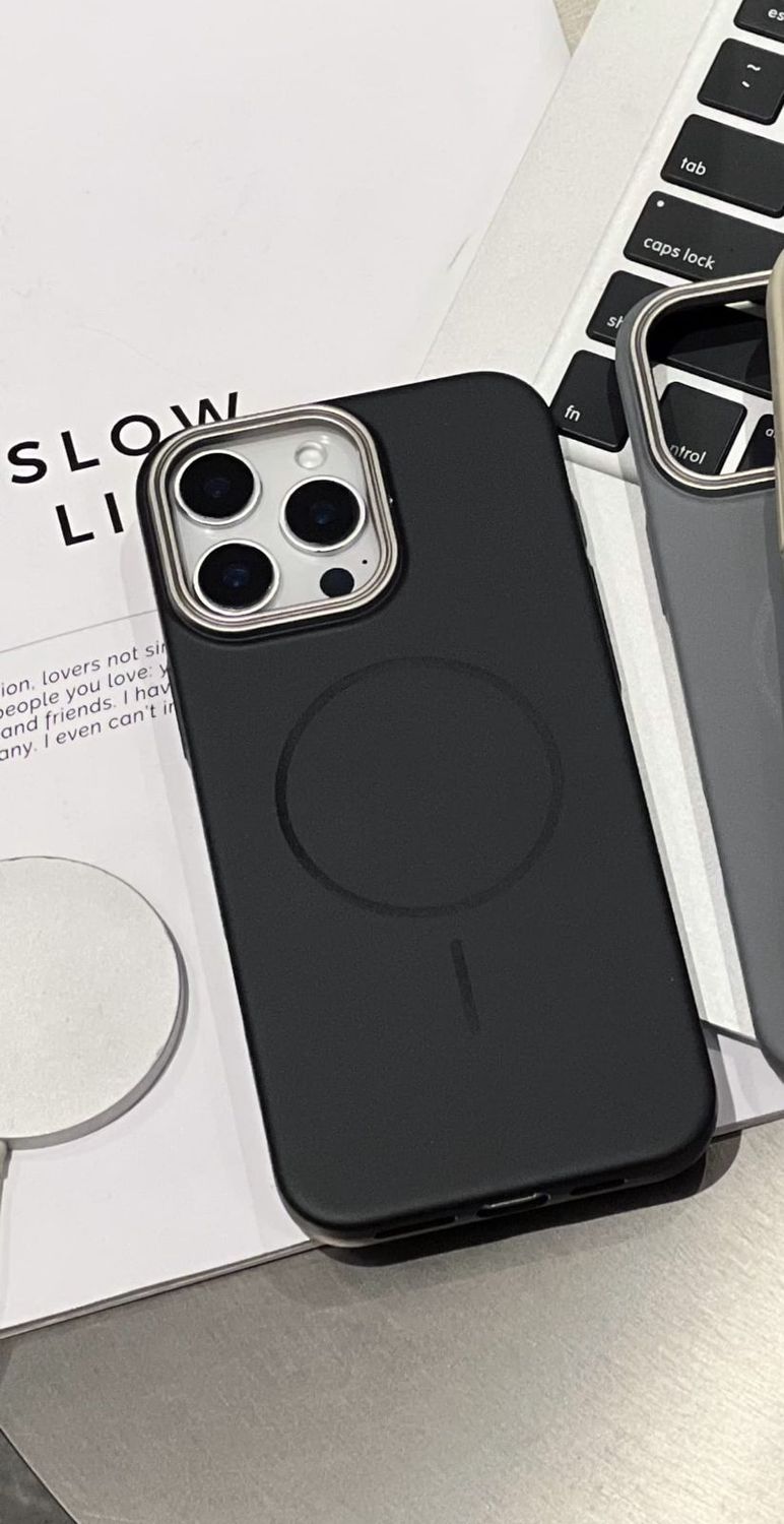 Sandstone Magsafe PC Case, Colour: Black, iPhone Model: Air