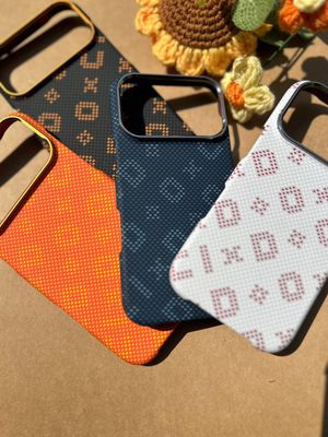 Carbon Fiber Idoc Pattern Magsafe Case