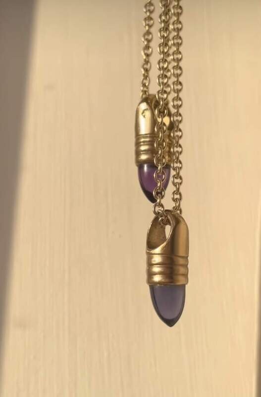 Bullet pendant with chain - gold