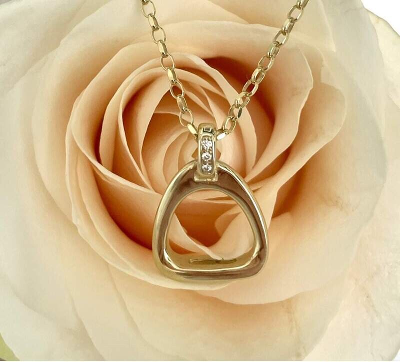 Sleek stirrup necklace (Diamond set bail) - gold