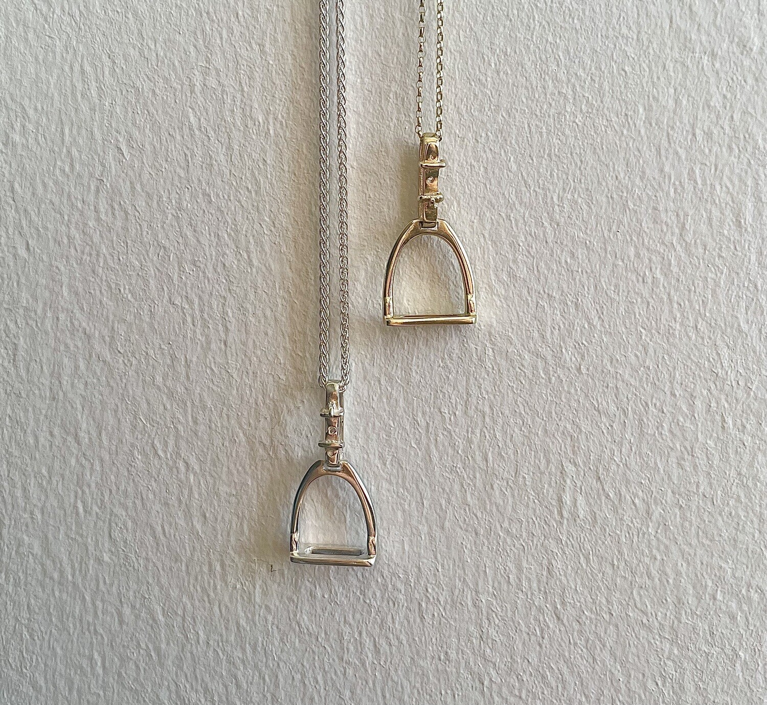 ‘The George’ stirrup necklace - gold