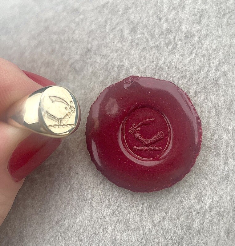 Personalised seal ring - gold