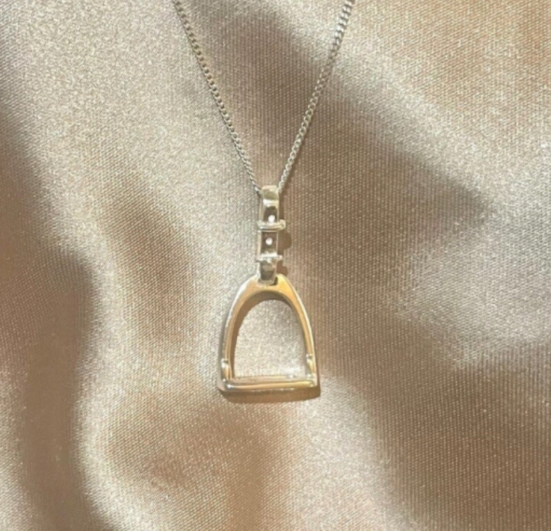 ‘The George’ stirrup necklace - silver