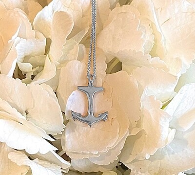 Anchor necklace (petite) - silver