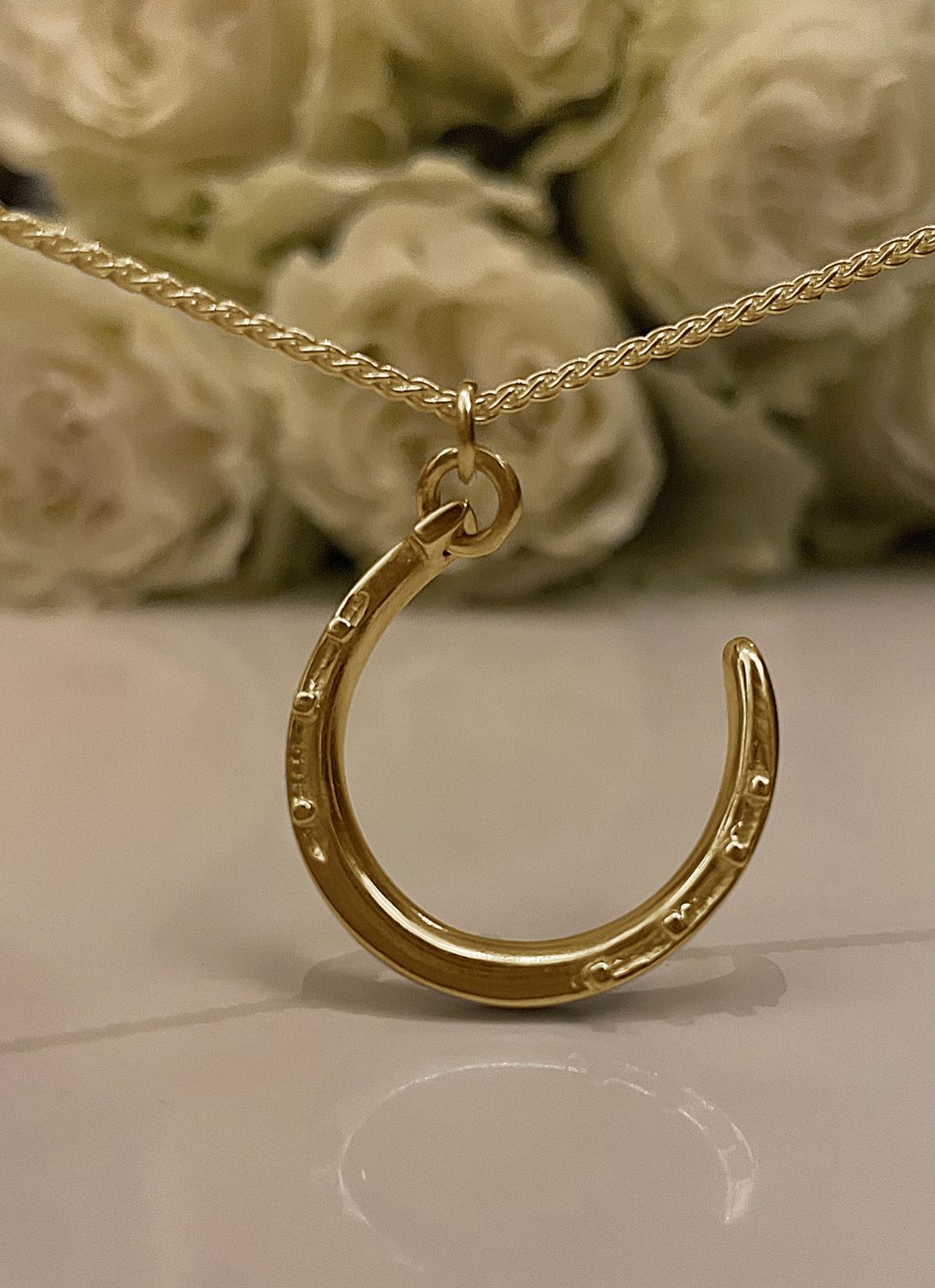 Horseshoe necklace maxi - gold
