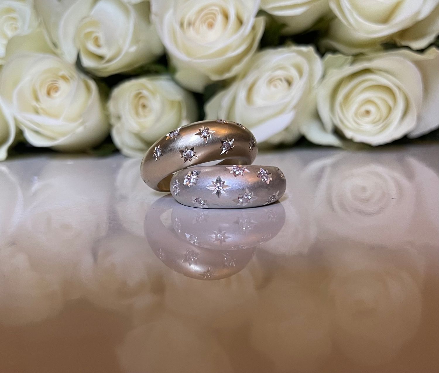 Dome star ring - gold