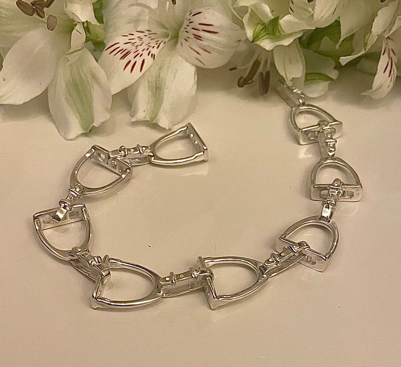 Stirrup bracelet - silver