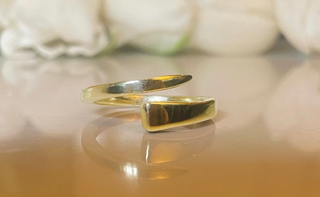 Farrier&#39;s nail ring - gold