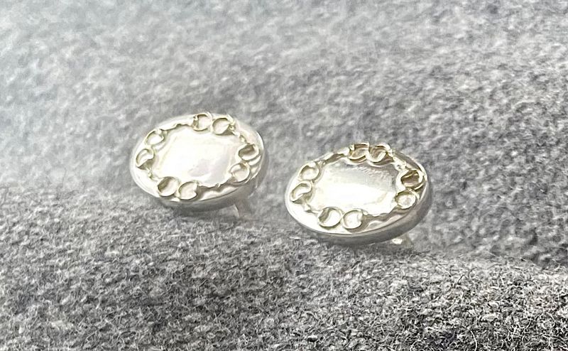 Bit cufflinks - gold