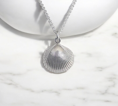 Shell necklace - silver