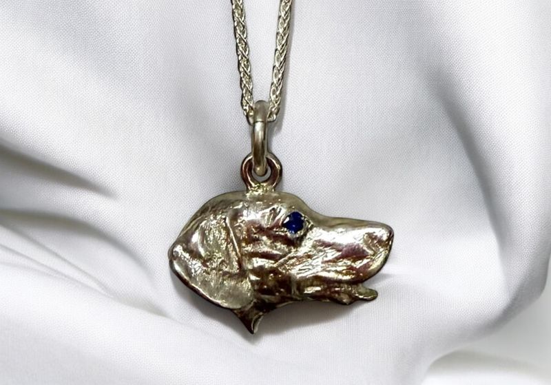 Hound necklace - silver